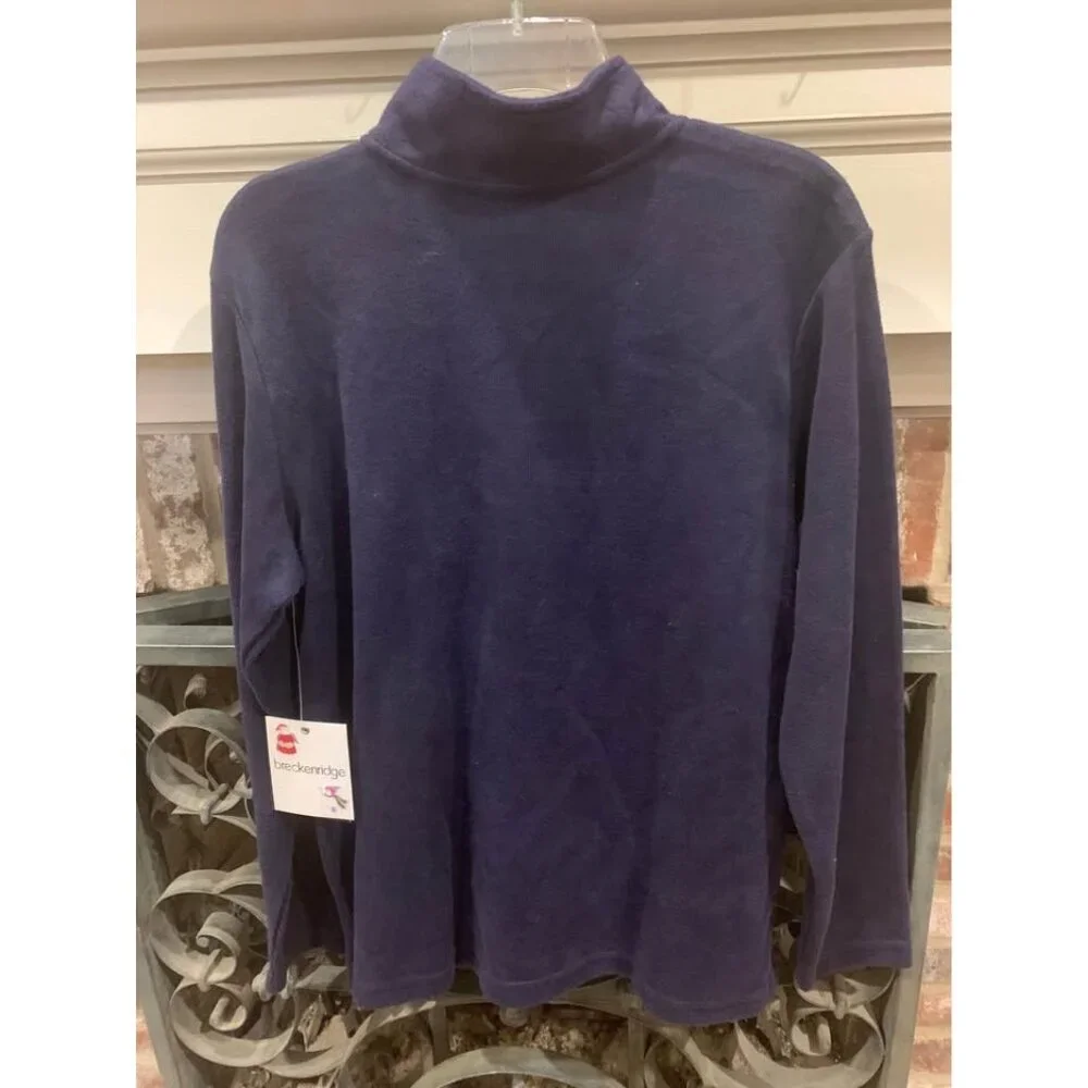 NWT Breckenridge adult medium winter / Christmas sweater, quarter zip (bin U)